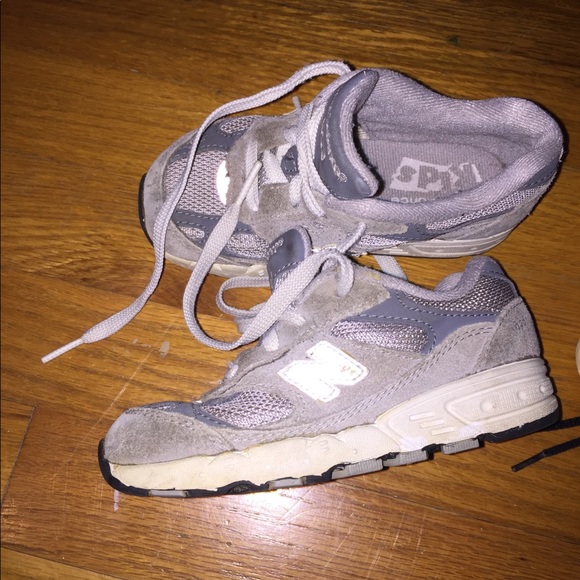 2 pair toddler boy shoes - Picture 2 of 4